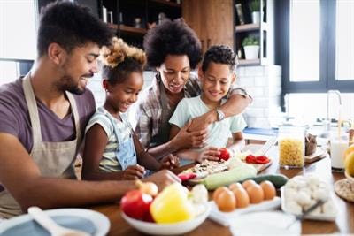 Cover image for research topic "Healthy Eating and Parenting Messages to Prevent Obesity"