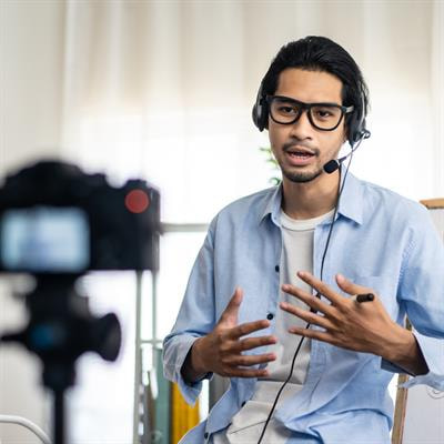 Cover image for research topic "Instructional Communication Competence and Instructor Social Presence: Enhancing Teaching and Learning in the Online Environment"