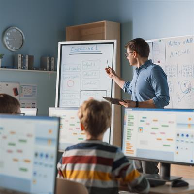 Cover image for research topic "Original strategies for training and educational initiatives in bioinformatics, Volume II"