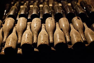 Cover image for research topic "The Chemistry of Wine Ageing"