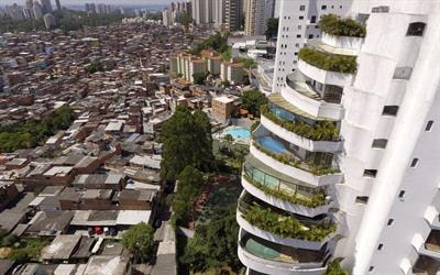 Cover image for research topic "Socioeconomic Inequalities in Digital Health"