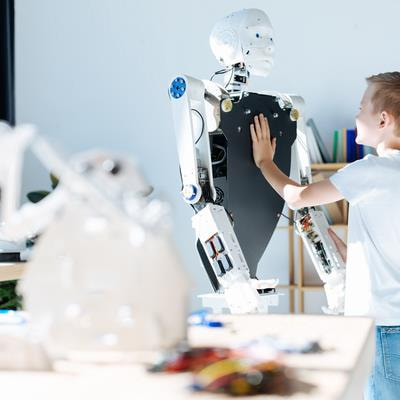 Cover image for research topic "Innovative Methods in Social Robot Behavior Generation"