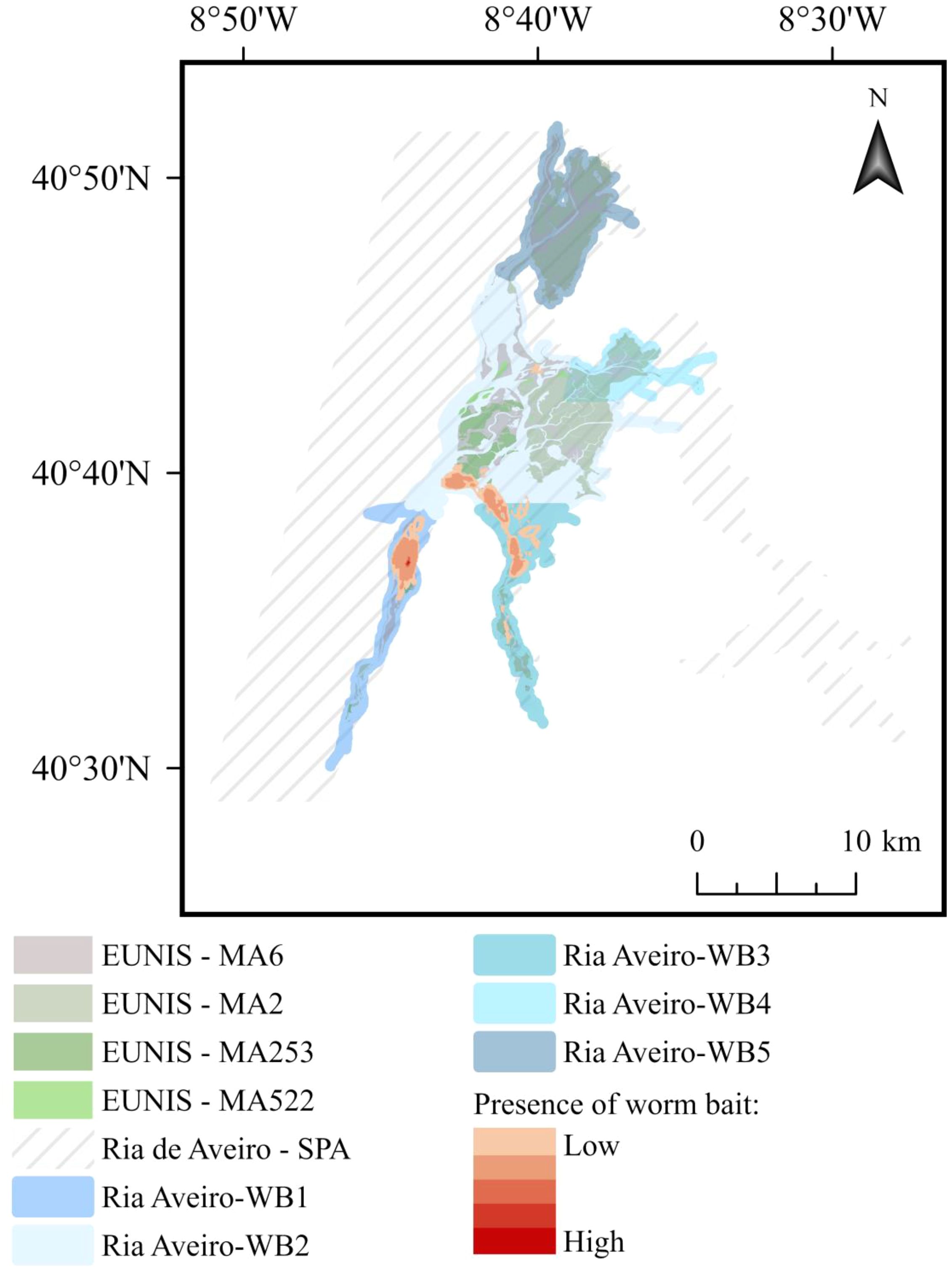 Map displaying various regions in different colors within a geographic area, marked by coordinates and a compass. Colors represent EUNIS habitats, Ria de Aveiro zones, and worm bait presence from low to high, as shown in the legend. A scale bar is included.